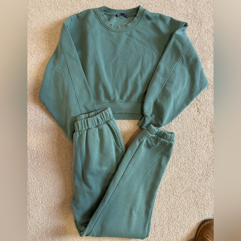 Zara women's small sweat set